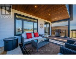 29 WINCHESTER CRESCENT - 37