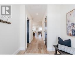 29 WINCHESTER CRESCENT - 6