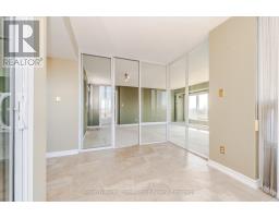 1008 - 237 KING STREET W - 11