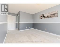 1008 - 237 KING STREET W - 32