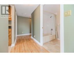 1008 - 237 KING STREET W - 33