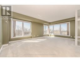 1008 - 237 KING STREET W - 9