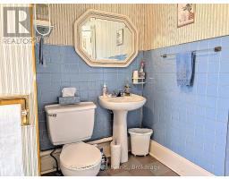 25 GUELPH STREET - 23