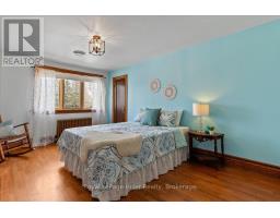 1 PACIFIC AVENUE - 32