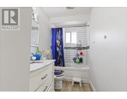 73 SOUTHWOOD DRIVE - 17
