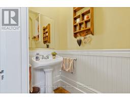 165 STATION ROAD - 10