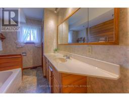 77 HURON ROAD W - 24