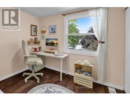 35 BABB CRESCENT - 18