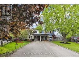 35 BABB CRESCENT - 2