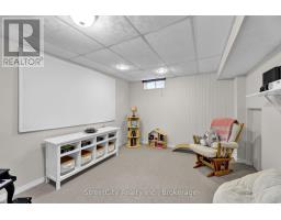 35 BABB CRESCENT - 21
