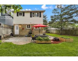 35 BABB CRESCENT - 24