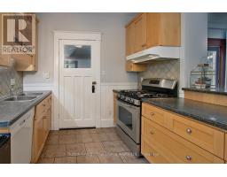62 LOUISE STREET - 17