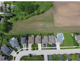 46 HALLIDAY DRIVE - 34