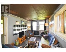 378 VICTORIA STREET - 14