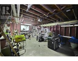 378 VICTORIA STREET - 17