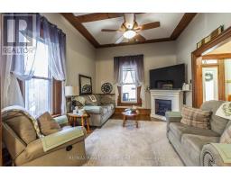 30 ERIE STREET N - 11