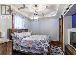 30 ERIE STREET N - 14
