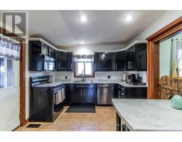 30 ERIE STREET N - 21
