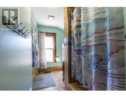 30 ERIE STREET N - 25