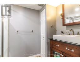 30 ERIE STREET N - 43
