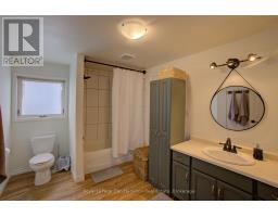 5 - 450 TREMAINE AVENUE S - 18