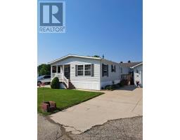 469 RICHARD CRESCENT - 1