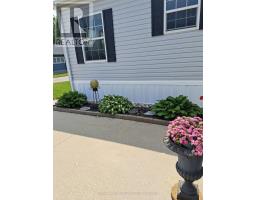 469 RICHARD CRESCENT - 15