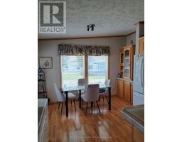 469 RICHARD CRESCENT - 3