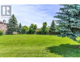 41 - 400 WILSON AVENUE - 16