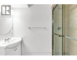 41 - 400 WILSON AVENUE - 32