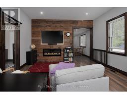 46 SALINA STREET S - 11