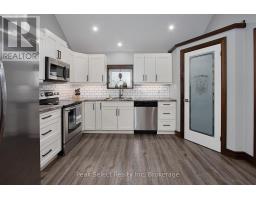 46 SALINA STREET S - 15