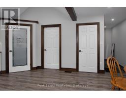 46 SALINA STREET S - 16