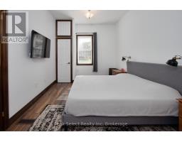 46 SALINA STREET S - 21