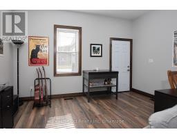 46 SALINA STREET S - 7