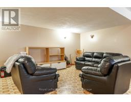 292 MAPLE AVENUE - 21