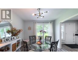 23 - 23 ST CHARLES SQUARE - 11