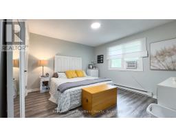 23 - 23 ST CHARLES SQUARE - 29