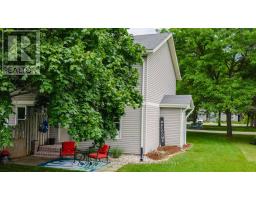 23 - 23 ST CHARLES SQUARE - 3