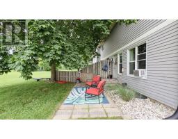 23 - 23 ST CHARLES SQUARE - 37