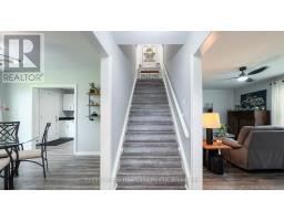 23 - 23 ST CHARLES SQUARE - 6