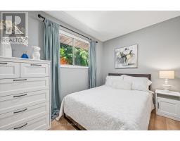 118 MOCCASIN DRIVE - 17