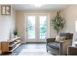 48 WINDEMERE CRESCENT - 21