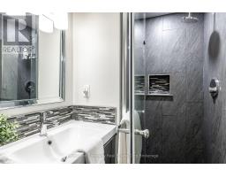 48 WINDEMERE CRESCENT - 25