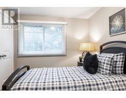 48 WINDEMERE CRESCENT - 26