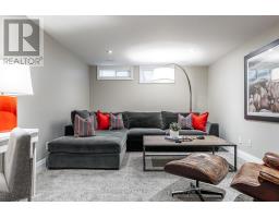 48 WINDEMERE CRESCENT - 35