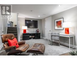 48 WINDEMERE CRESCENT - 36