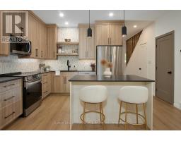 32 COBOURG LANE - 10