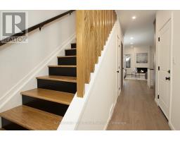32 COBOURG LANE - 16