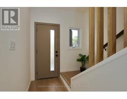 32 COBOURG LANE - 17
